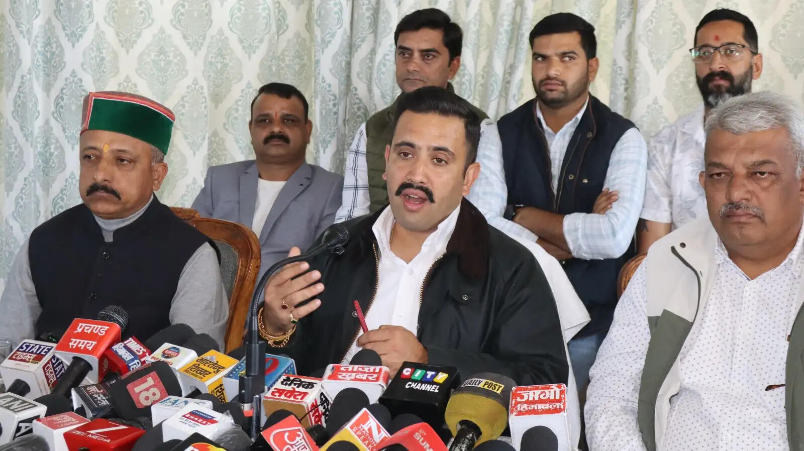 शिमला ग्रामीण में 9553 खिलाड़ियों के साथ सजेगा खेल महाकुंभ, नशे के खिलाफ खेलों को बनाएंगे हथियार : विक्रमादित्य सिंह