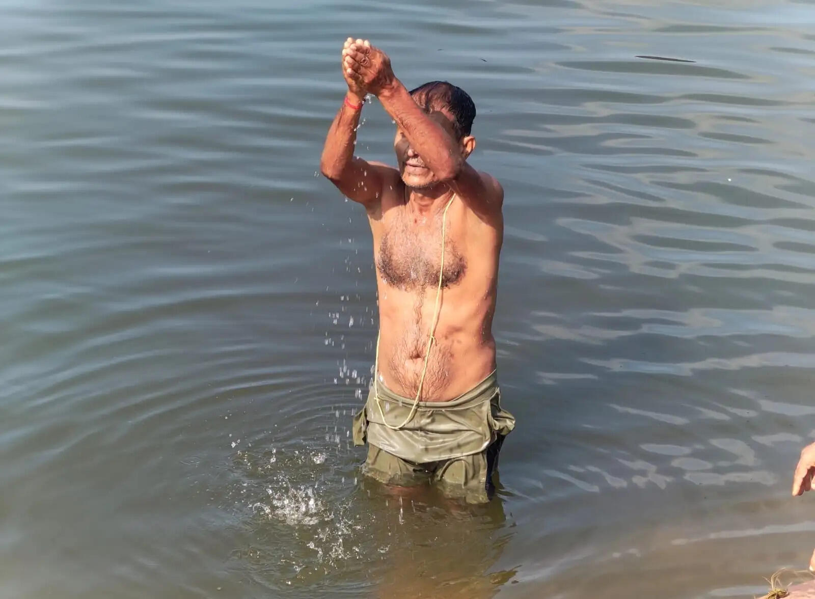 पितृपक्ष विशेष : नर्मदा के आरंडी संगम पर श्राद्ध, तर्पण एवं पिंडदान की धार्मिक परंपरा का विशेष महत्व
