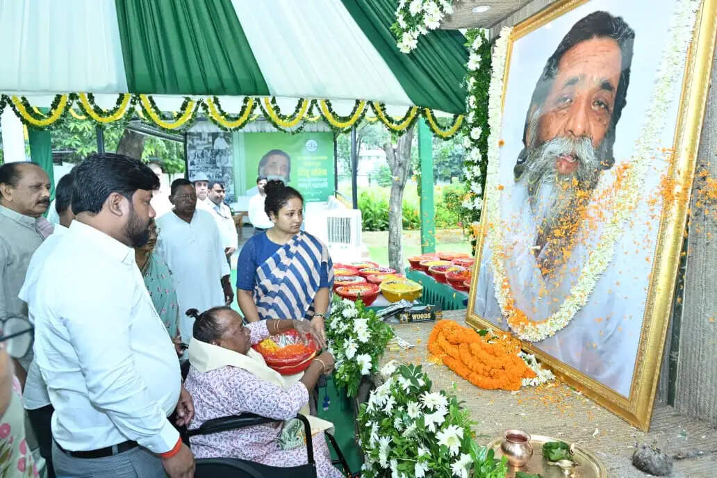 दिशोम गुरु के सपनों का झारखंड बनाना हम सभी की जिम्मेदारी : हेमन्त सोरेन