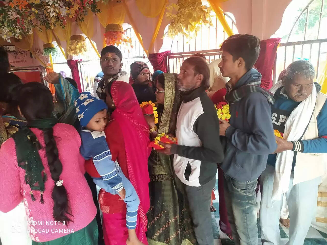 एकादशी पर गड़बड़ा धाम में उमड़ा श्रद्धा का सागर, देवी जागरण की भव्य तैयारी