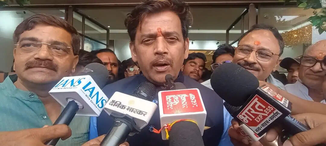 सांसद रवि किशन ने पश्चिम बंगाल में हिंसा के लिये तृणमूल कांग्रेस काे बताया जिम्मेदार