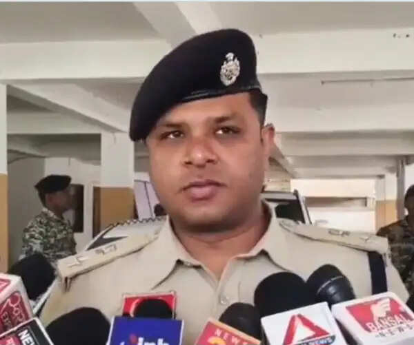 कर्मचारी कल्याण साख समिति में तीन करोड़ के गबन मामले में प्रधान आरक्षक गिरफ्तार