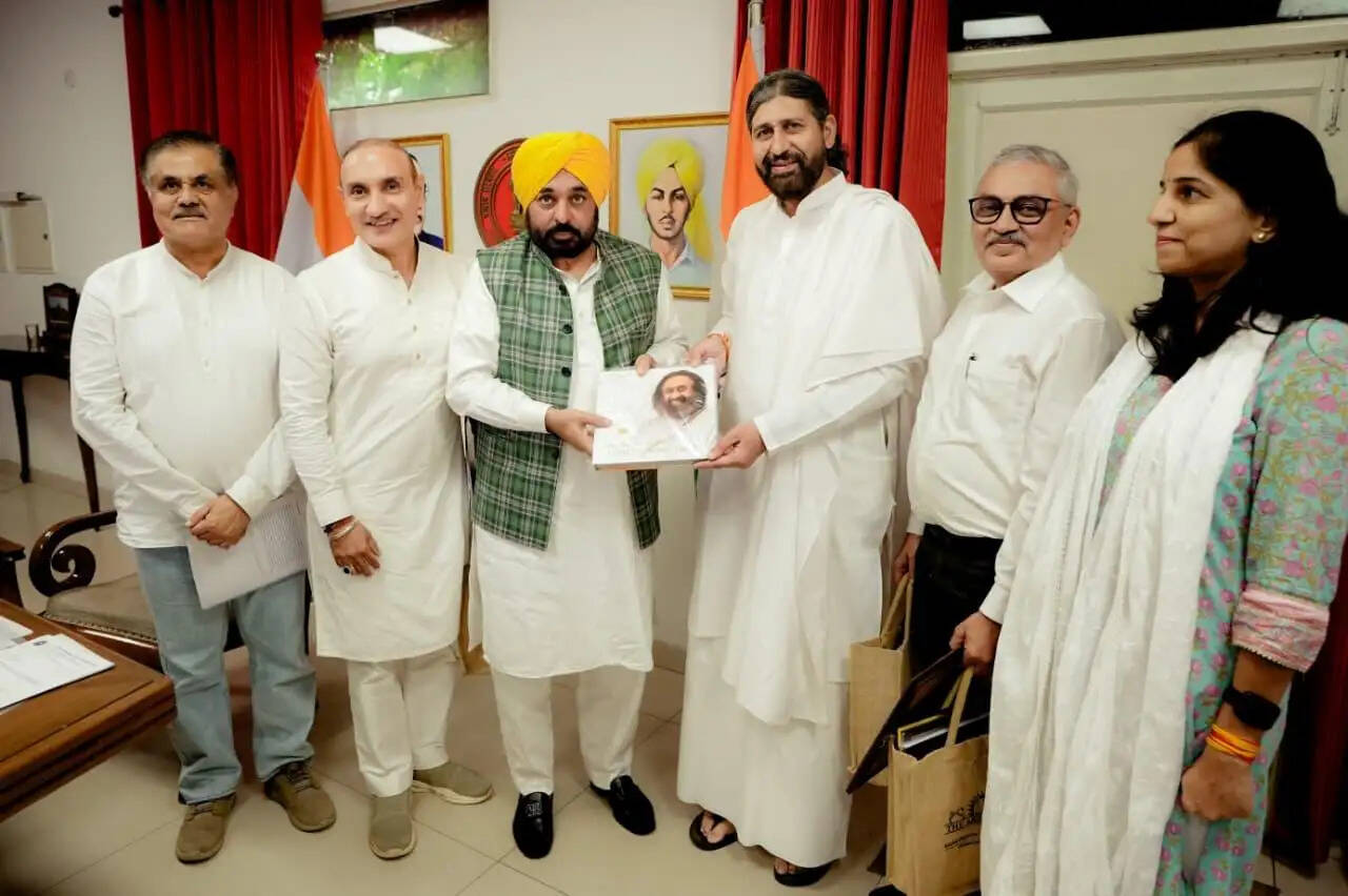 पंजाब&nbsp;के सीमावर्ती&nbsp;क्षेत्रों&nbsp;में&nbsp;चलेगा&nbsp;नशा मुक्ति आध्यात्मिक सुधार कार्यक्रम