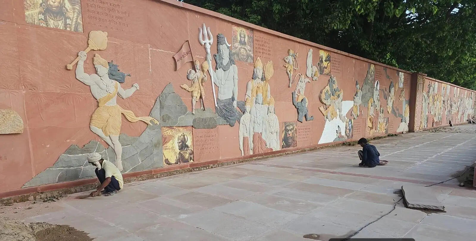अयोध्या में राजघाट के निकट 22.72 करोड़ की लागत से आकार ले रहा आधुनिक एम्फीथिएटर