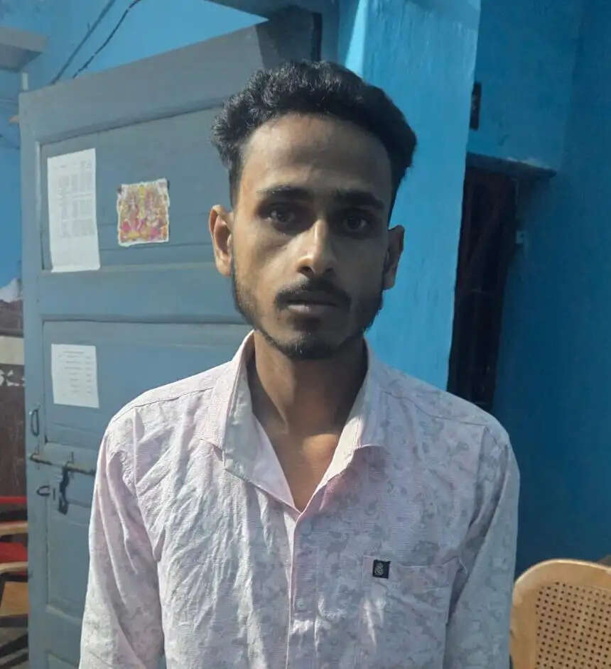 अवैध शराब मामले में नामजद आरोपी गिरफ्तार