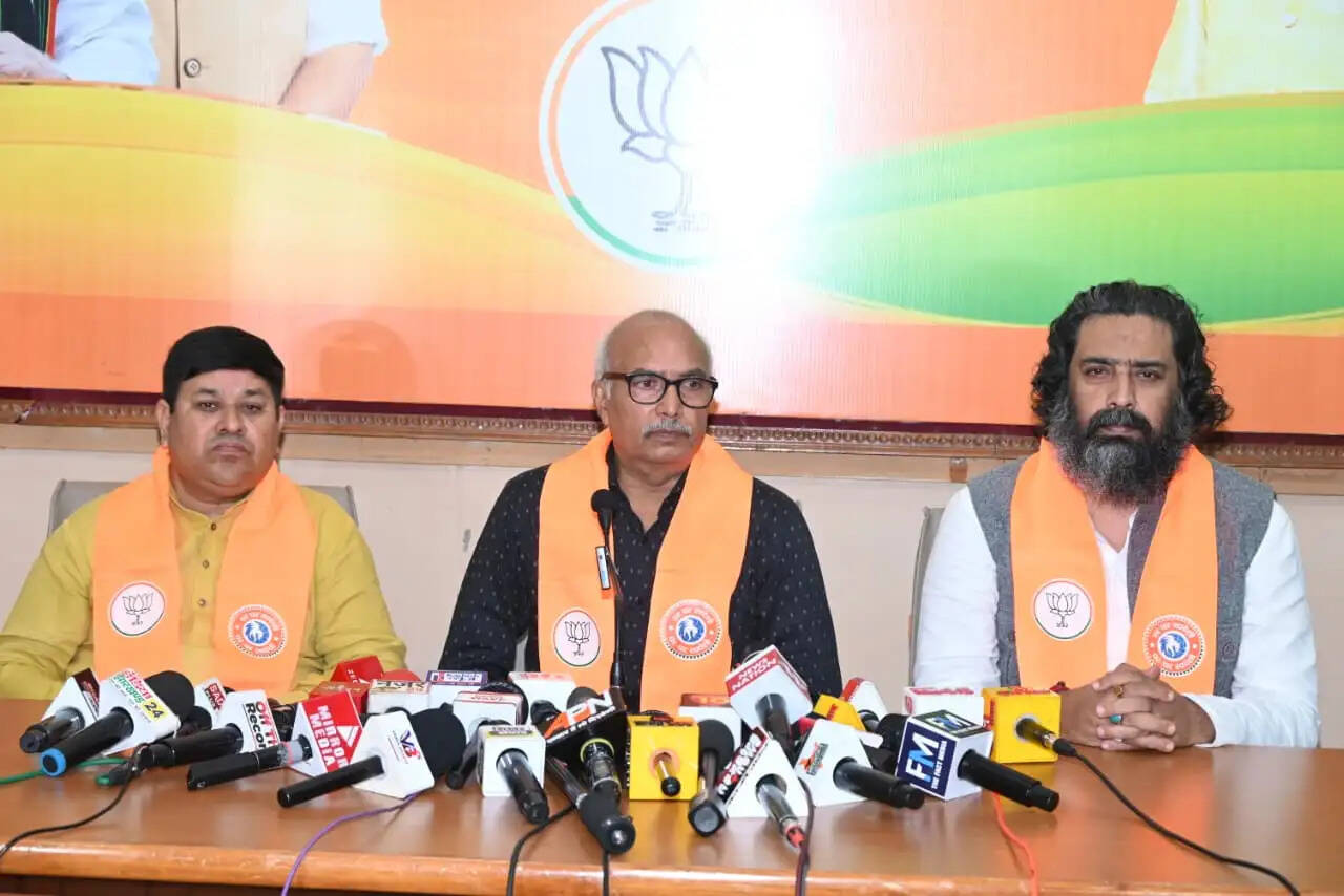 झारखंड में सरकार का अधिकारियों पर नियंत्रण खत्म हो रहा : प्रदीप सिन्हा