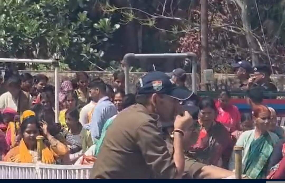 रक्षा मंत्री राजनाथ सिंह पहुंचे उत्तराखंड, मुख्यमंत्री धामी ने किया स्वागत