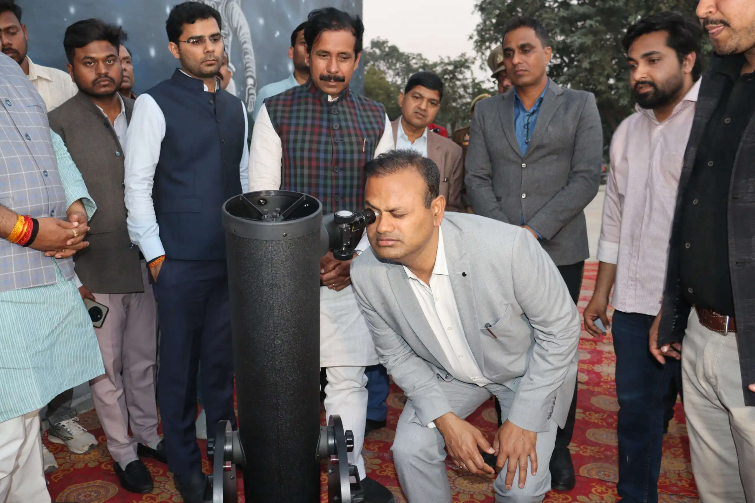 कैबिनेट मंत्री राजभर ने पीएम श्री जवाहर नवोदय विद्यालय में खगोल विज्ञान प्रयोगशाला का किया लोकार्पण