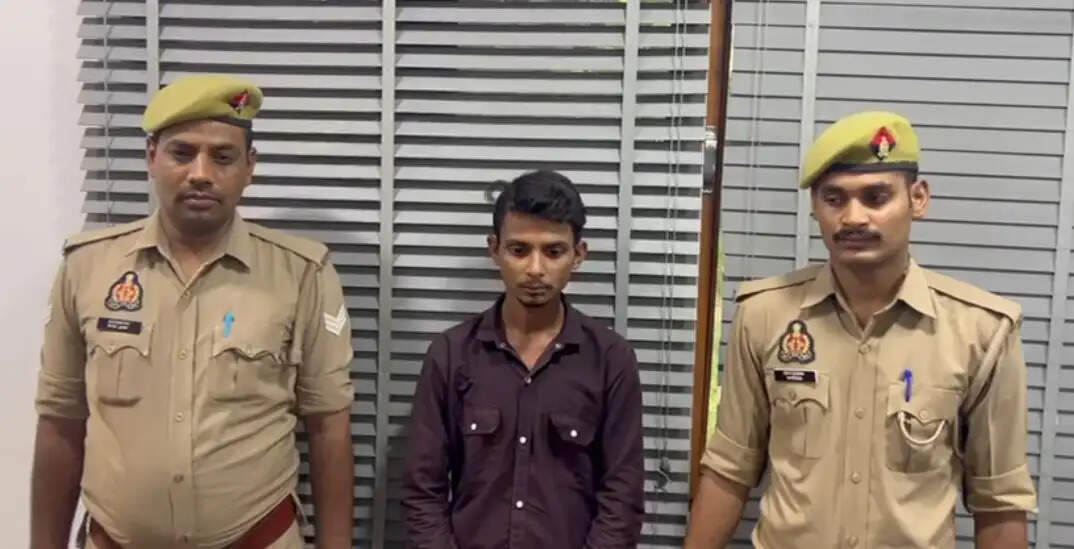 बंद मकानों में चोरी करने वाले गैंग का खुलासा, लाखों की चांदी और नकदी के साथ एक गिरफ्तार