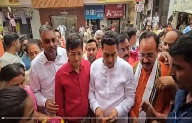 ‘आरोग्य के आलोक’ से जगमग हो देश की राजधानी- कपिल मिश्रा