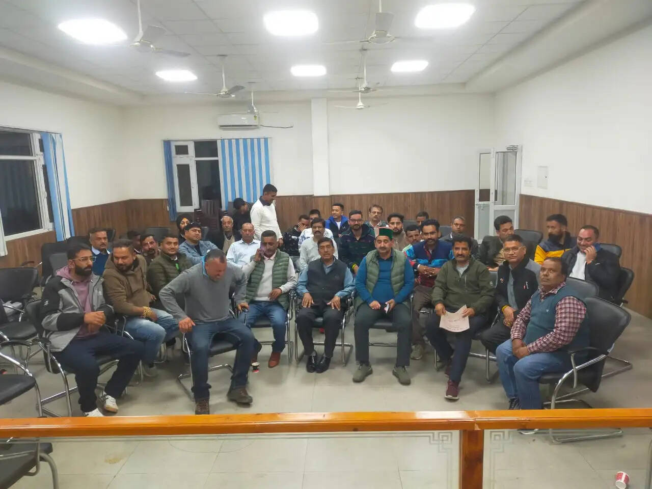 एटीएस मामले पर ओपरेटर्स की मांगों की करेंगे पैरवी : पठानिया