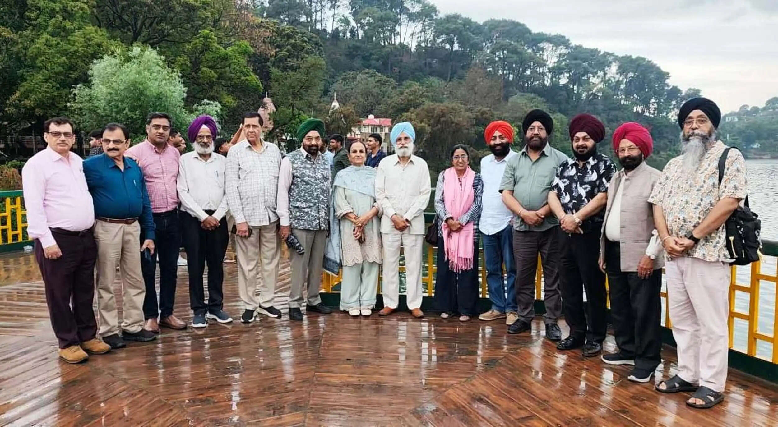 मानसर झील में नेशनल पेंटर्स कैंप का शुभारंभ