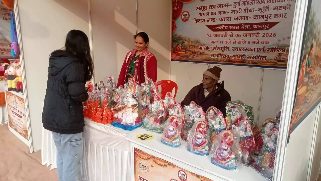 याेगी सरकार का ग्रामीण आजीविका मिशन : 12 साल में बदली तस्वीर, सिरोह गांव की महिलाएं बनीं उद्यमी