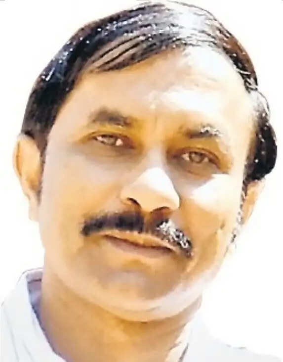 नीट... 'लीक' से लेनी होगी 'सीख'