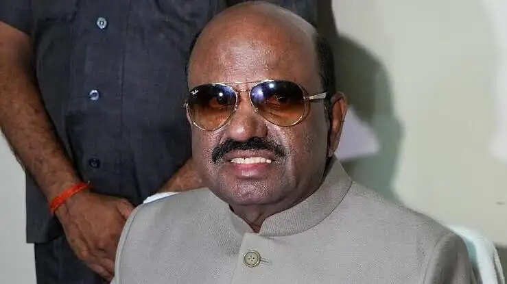 एक समय रुकना भी पड़ता है : इस्तीफे पर बोले आनंद बोस