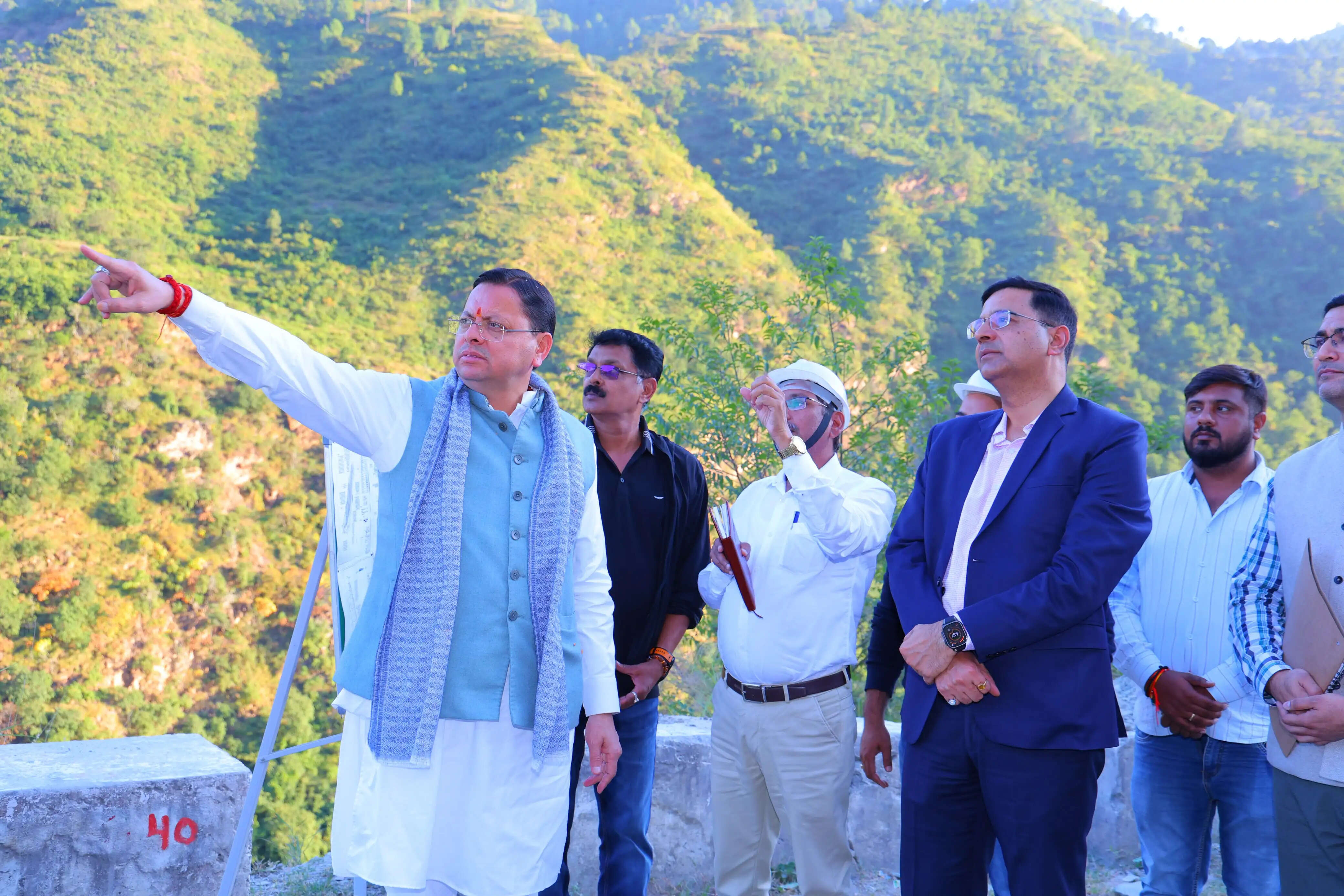 एक नवंबर तक प्रदेश की सड़कें होंगी गड्ढा मुक्त: धामी