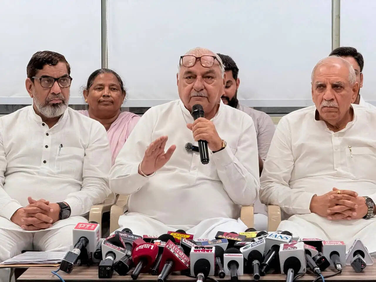 एचकेआरएन के खिलाफ 19 काे धरना देगी कांग्रेस, हुड्डा का ऐलान