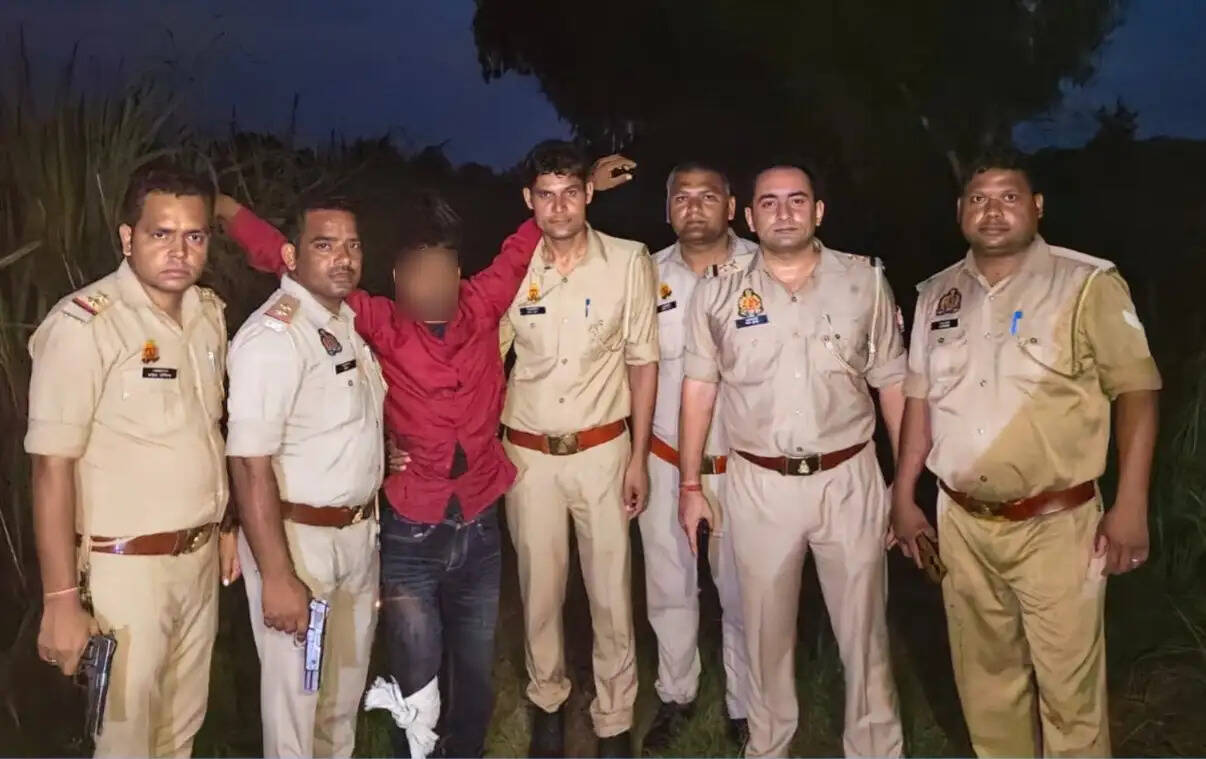 पुलिस मुठभेड़ में 25 हजार का इनामी घायल, अवैध तमंचा व कारतूस बरामद
