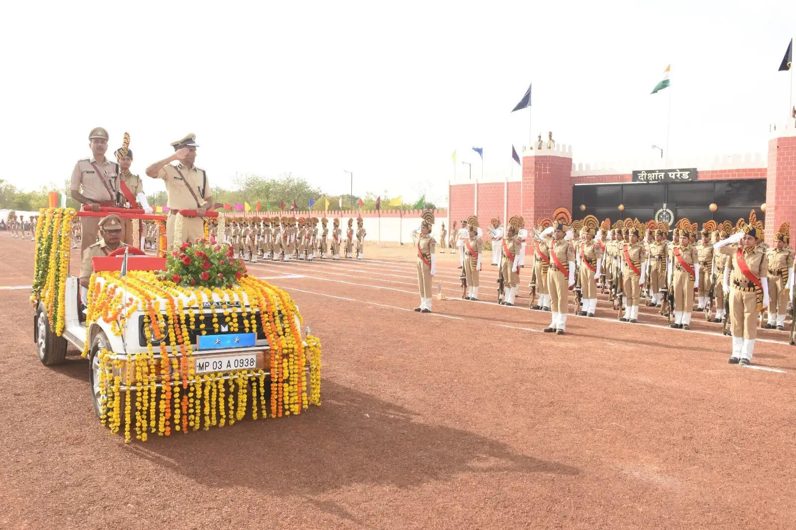 पुलिस प्रशिक्षण शाला भौंरी में दीक्षांत परेड सम्पन्न, पुलिस आयुक्त संजय कुमार ने ली सलामी