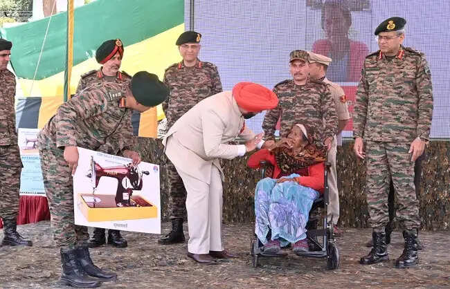 राज्यपाल ने पर्यटन व स्वरोजगार पर दिया जोर