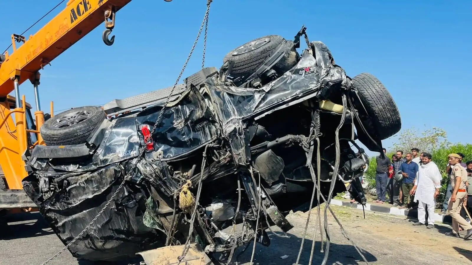 थार ट्रेलर के नीचे घुसने से एक की मौत