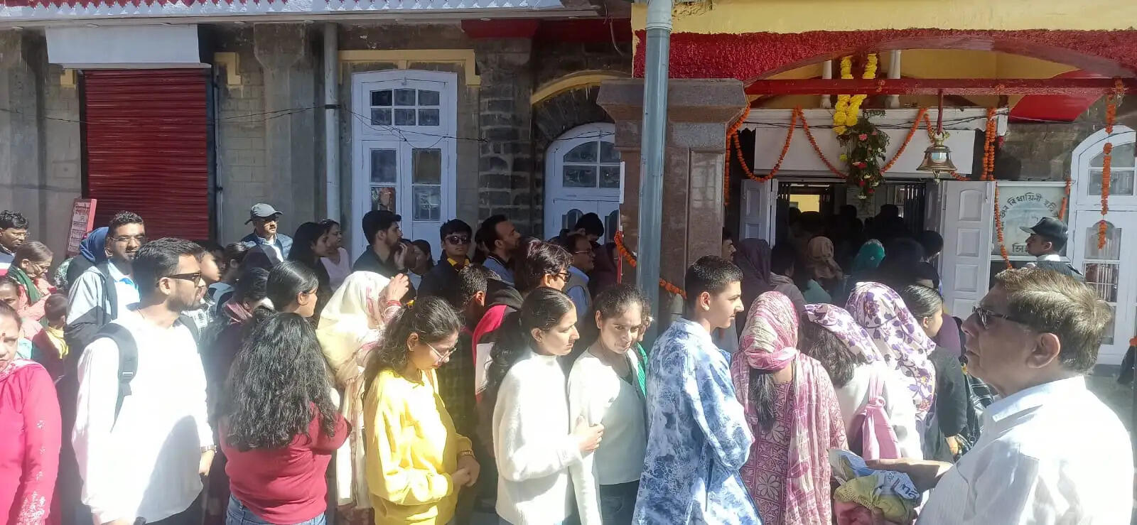 हिमाचल के शक्तिपीठों में नवरात्र में 10.25 लाख श्रद्धालुओं ने नवाया शीश