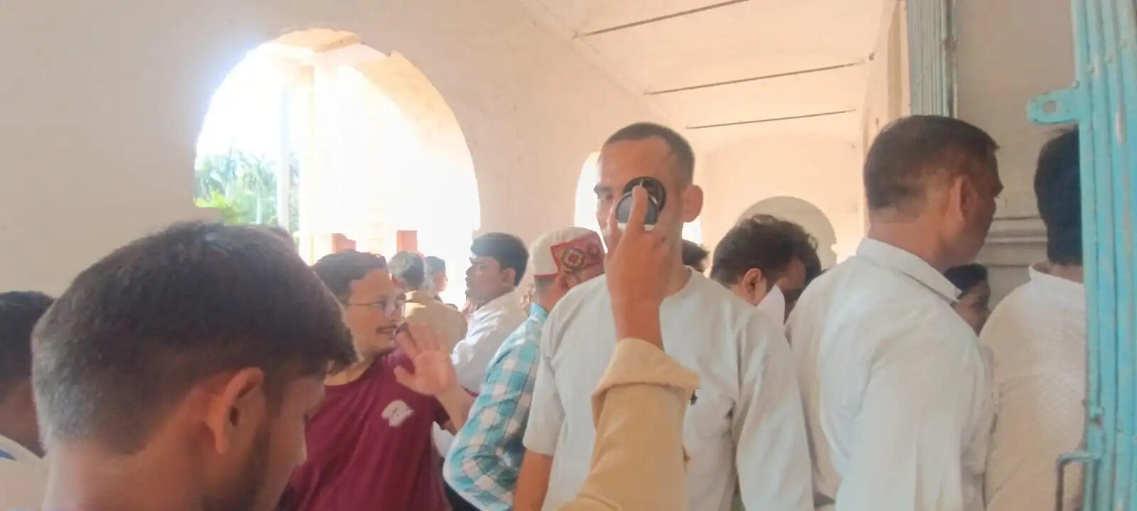 यूपी टीजीटी परीक्षा पहले दिन शांतिपूर्ण माहौल में संपन्न, एआई आधारित निगरानी में 11 फर्जी परीक्षार्थी चिन्हित, 09 गिरफ्तार