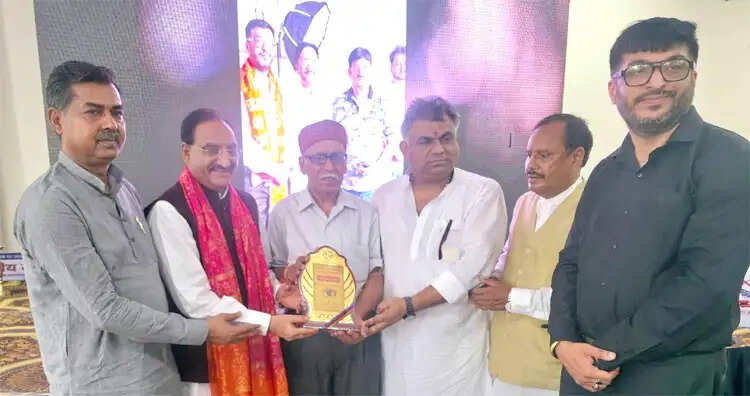 रोड सेफ्टी क्लब का शुभारंभ, डॉ. निशंक बोले, सकारात्मक सोच से आता है बड़ा बदलाव