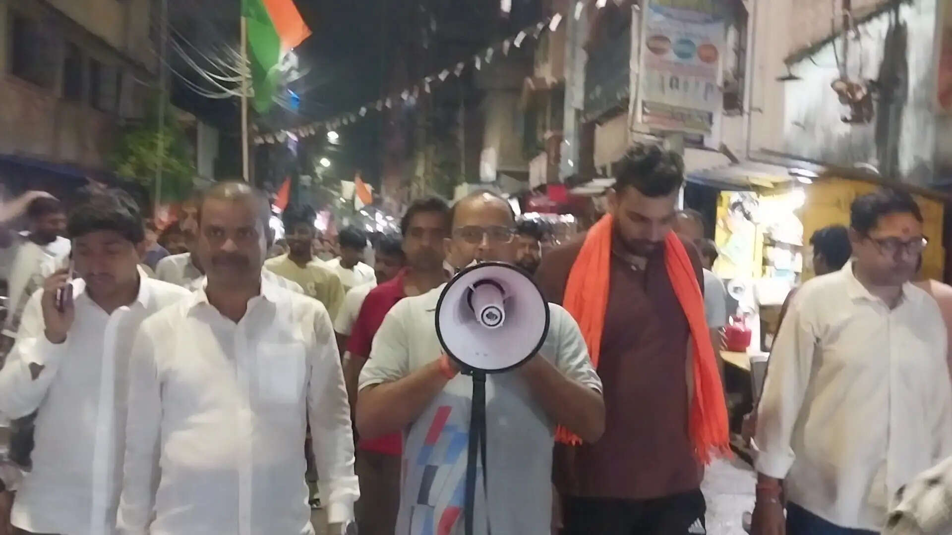 राष्ट्रगान अवमानना मामला-  कांग्रेस के खिलाफ भाजयूमो का प्रदर्शन