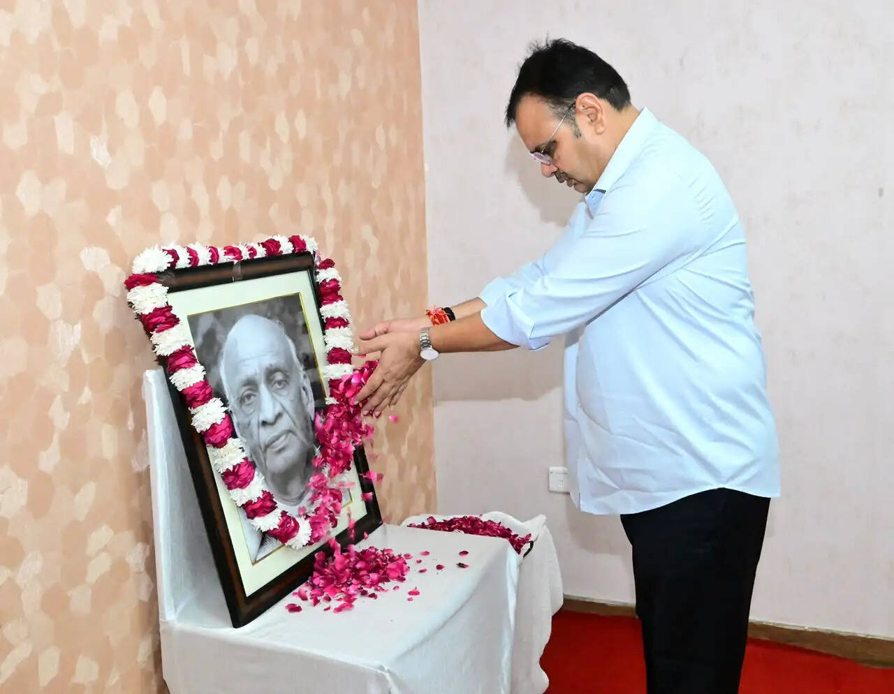 मुख्यमंत्री ने सरदार वल्लभ भाई पटेल को 151वीं जयंती पर किया नमन