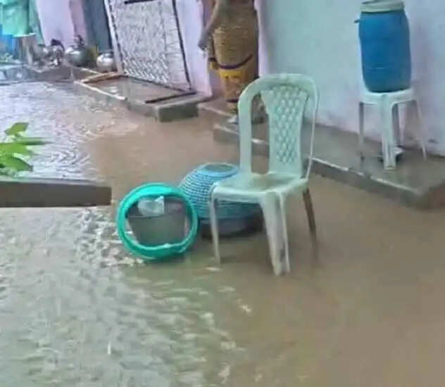 पहली ही बारिश में जलभराव से नगर पंचायत भोपालपट्टनम में जनजीवन प्रभावित