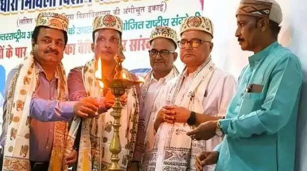 सीएम साइंस कॉलेज में ‘सरहदों के पार : वैश्विक एवं सांस्कृतिक सामर्थ्य’ विषय पर राष्ट्रीय संगोष्ठी