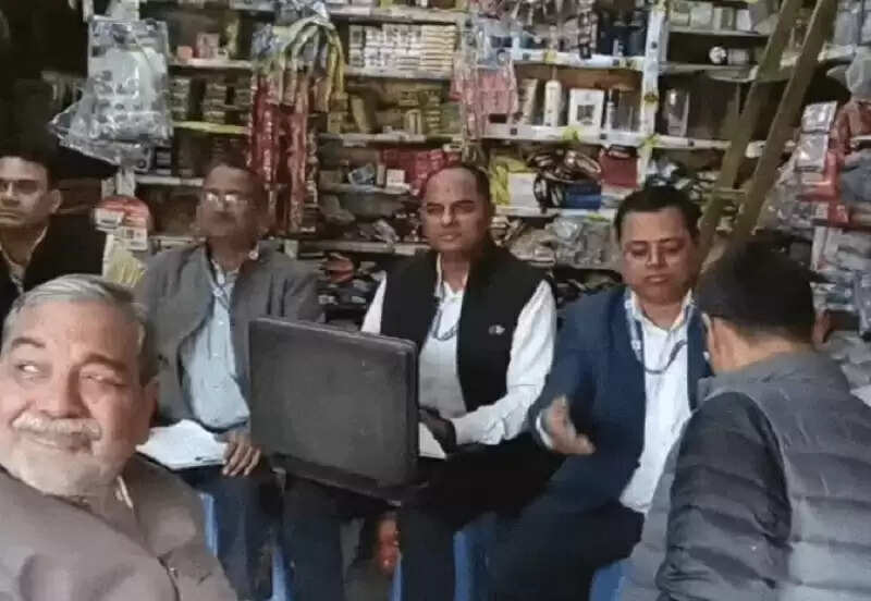 मप्रः रीवा में जीएसटी विभाग का छापा, किराना दुकान में मिले संदिग्ध बिल और कागजात