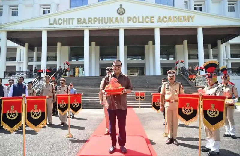 मुख्यमंत्री ने लचित बोरफुकन पुलिस अकादमी में इंफ्रास्ट्रक्चर डेवलपमेंट का लिया जायजा