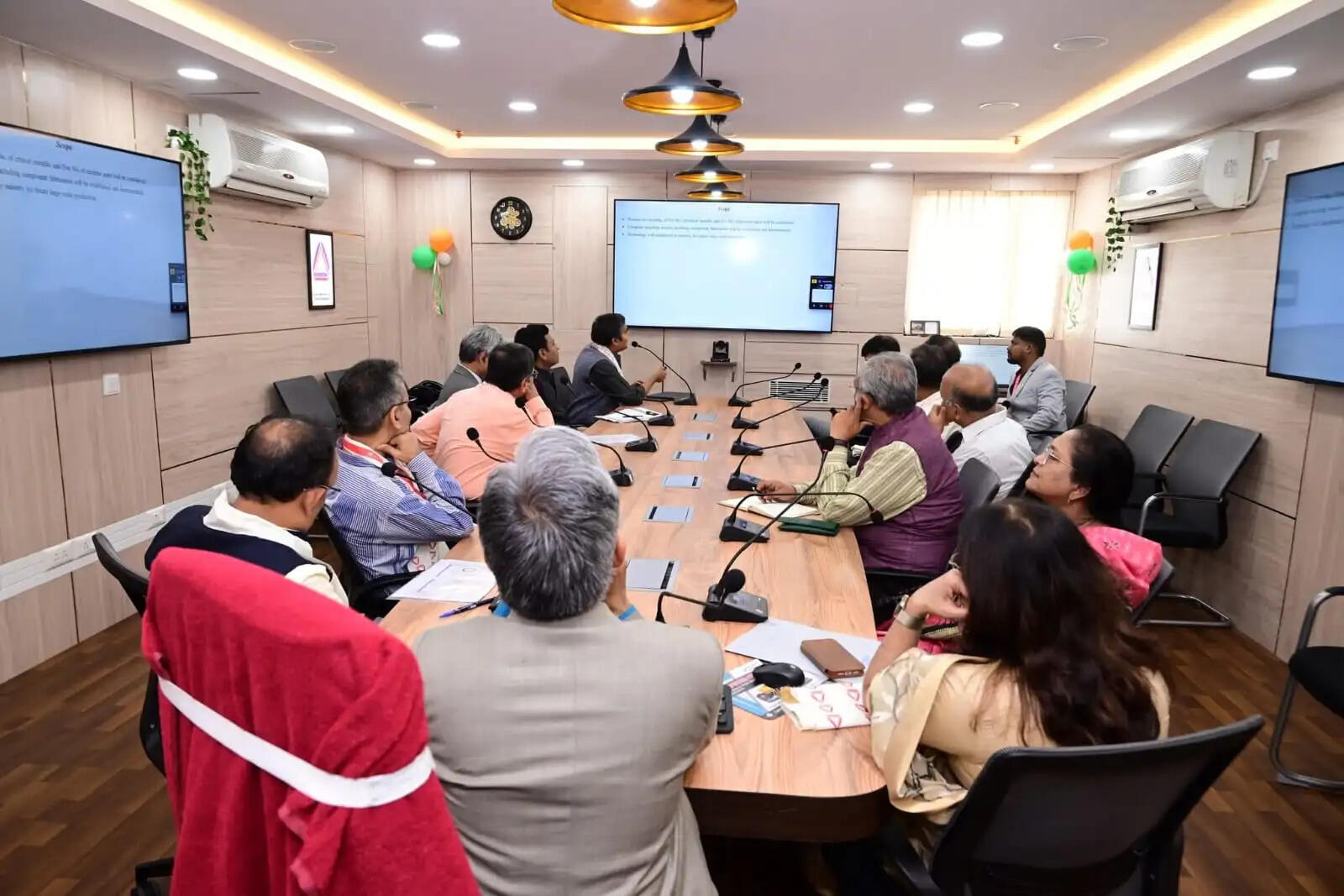 खड़गपुर आईआईटी में डीआरडीओ उद्योग-शैक्षणिक उत्कृष्टता केंद्र का उद्घाटन