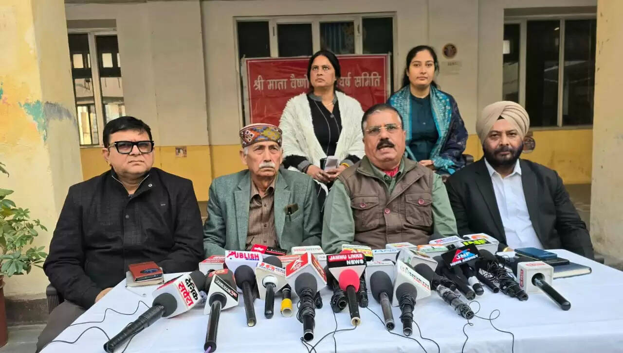 संघर्ष समिति ने आंदोलन तेज करने की चेतावनी दी और एलजी प्रशासन से हस्तक्षेप की मांग की