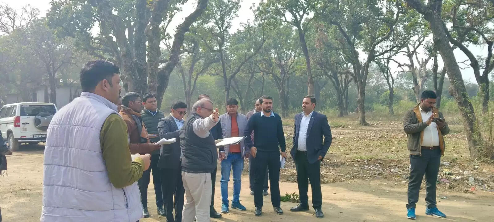 एनजीटी टीम के सदस्यों ने देखी गायत्री गंगा की दुर्दशा