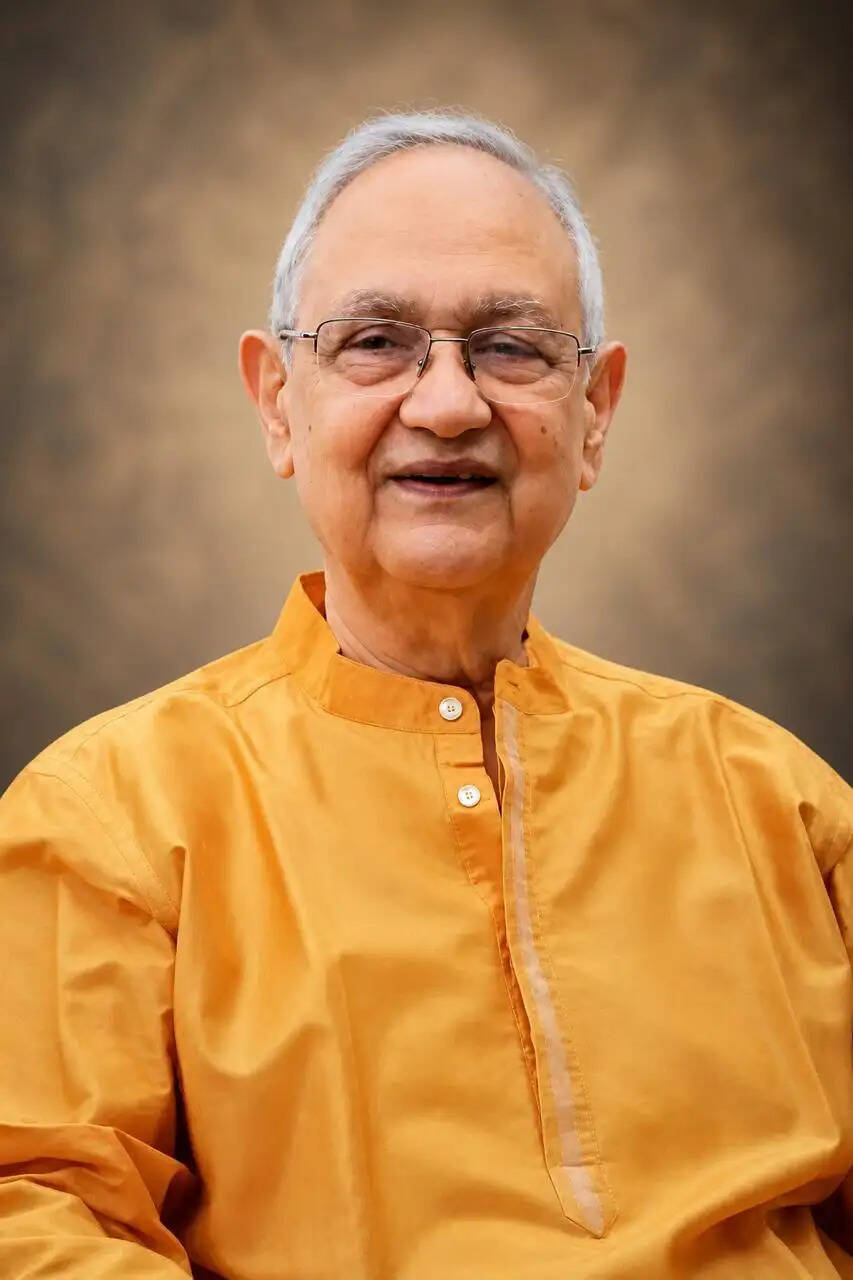पूर्व कैबिनेट मंत्री प्रो. रीता बहुगुणा जोशी के पति पूरन चंद्र जोशी का निधन
