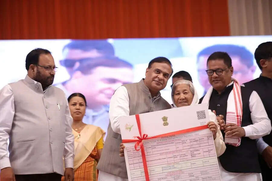 मुख्यमंत्री डॉ. सरमा ने असम पुलिस की छठी कमांडो बटालियन का किया उद्घाटन, सदिया में बड़ी परियोजनाओं का किया शुभारंभ