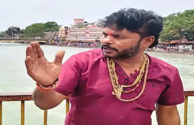 नारनौल में मंगलमुखी समाज के प्रधान ने फांसी लगाकर दी जान
