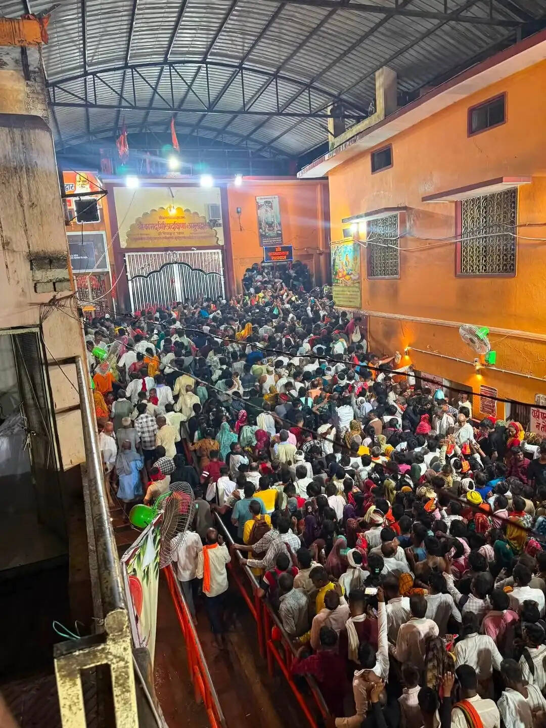 हरियाली अमावस्या पर भगवान श्रीराम की तपोभूमि चित्रकूट में उमड़ा आस्था का सैलाब