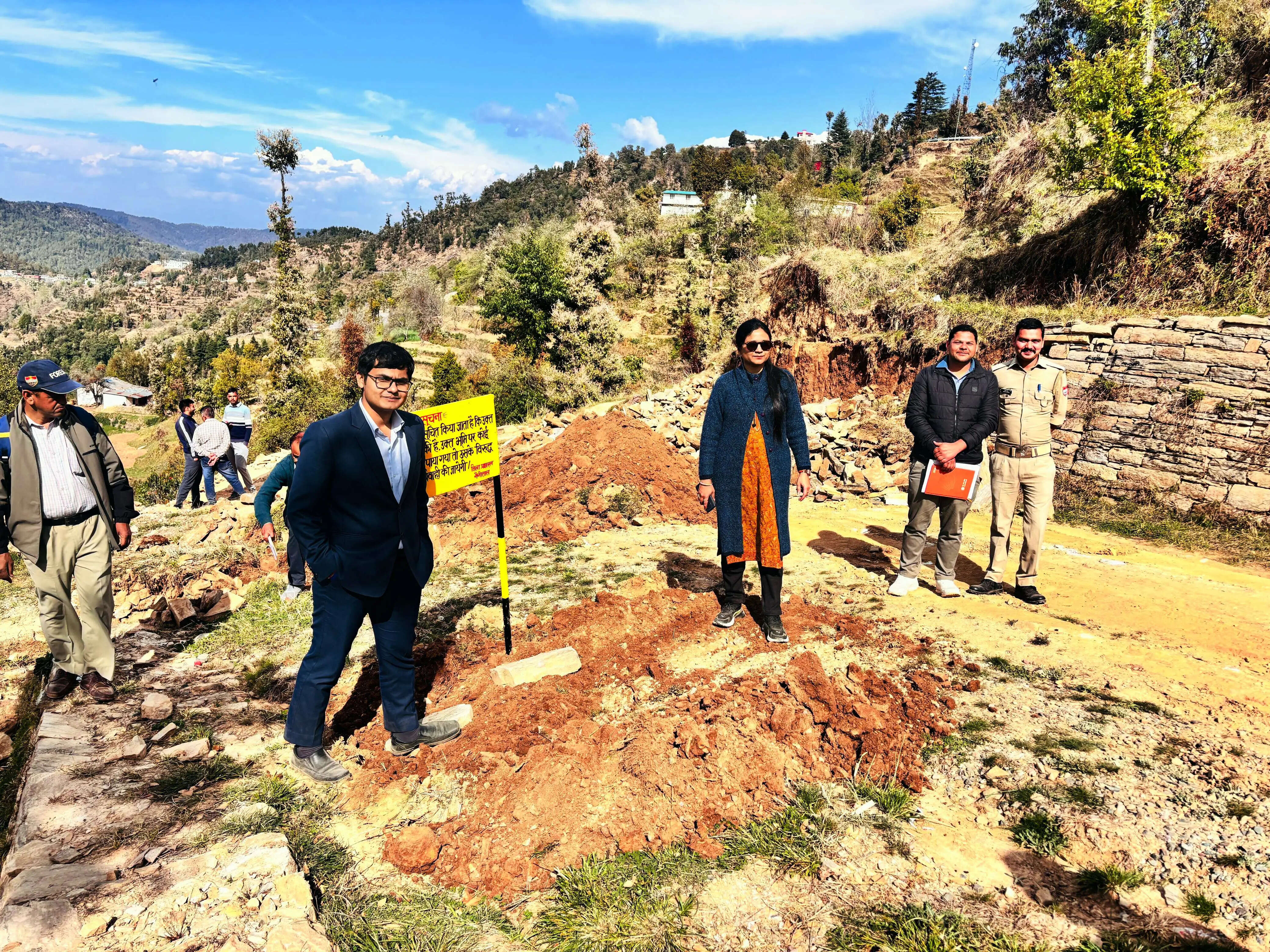 वन पंचायत भूमि पर अतिक्रमण हटाया, सरपंच निलंबित, प्राथमिकी दर्ज कराने के आदेश