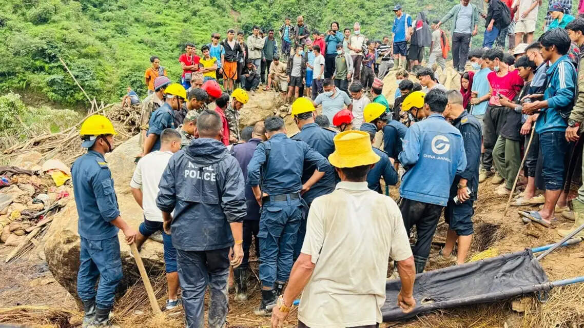 नेपाल के&nbsp;रोल्पा जिले में भूस्खलन, 10 की मौत, 3 लोग लापता