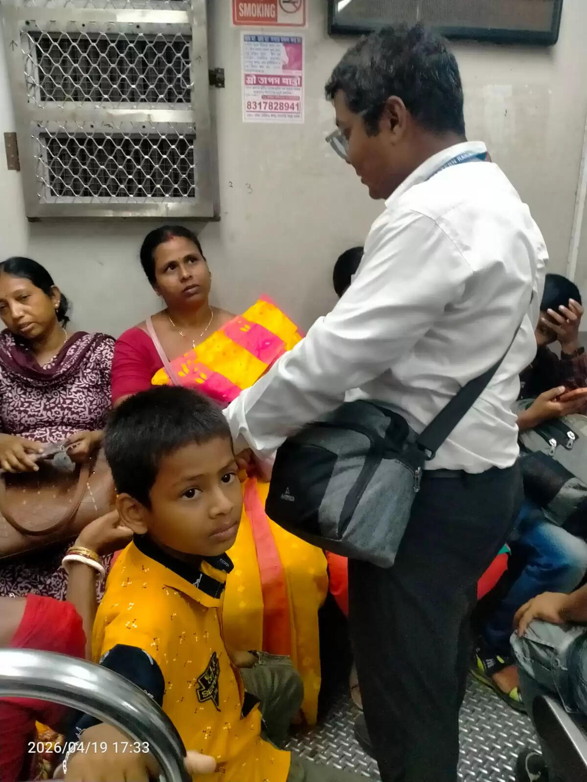 दक्षिण पूर्व रेलवे की बड़ी कार्रवाई, बिना टिकट 377 मामलों में जुर्माना