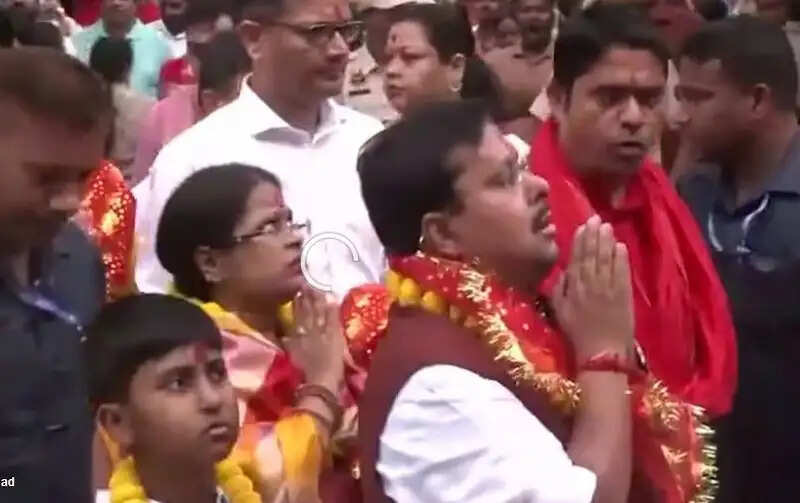 शक्तिपीठ मां कामाख्या धाम पहुंचे नितिन नवीन, बिहार, दिल्ली और गोवा के मुख्यमंत्री