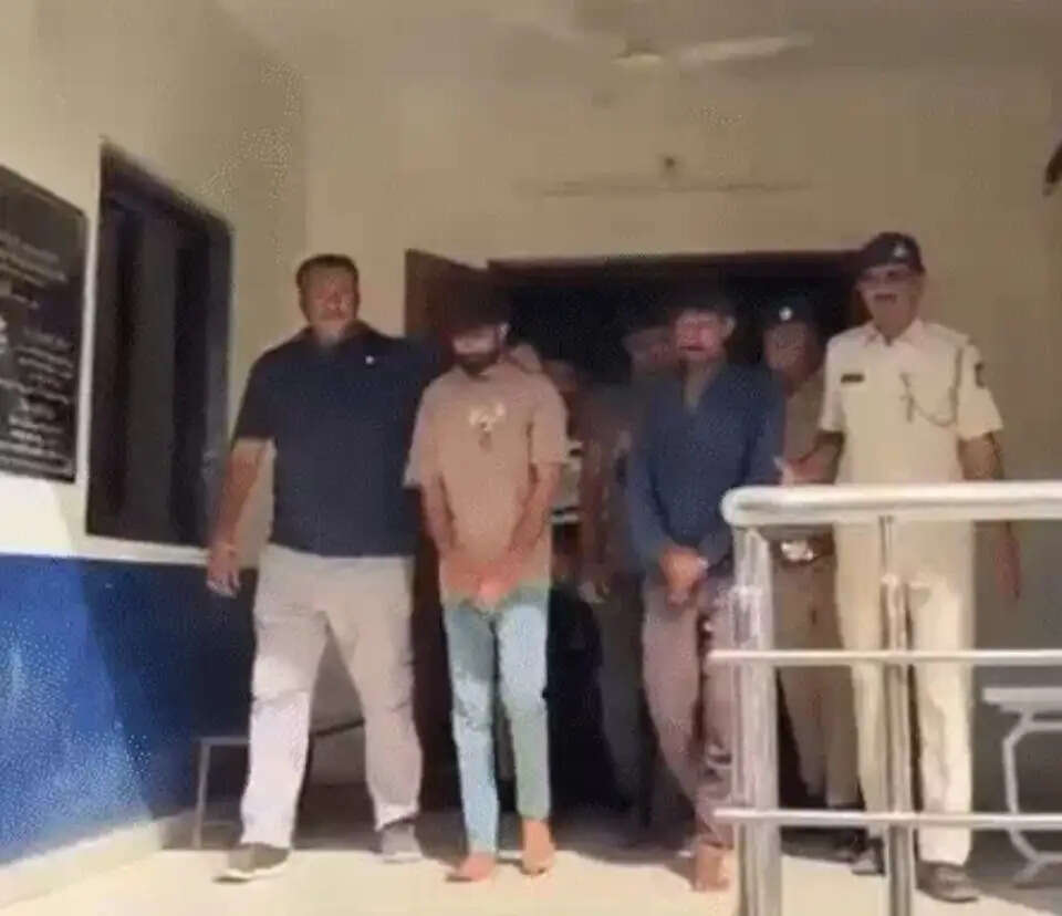 पालनपुर में पत्नी को 50 हजार में दोस्तों को सौंपा! सात दिन तक बंधक बनाकर दुष्कर्म का आरोप