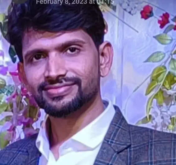 जनसेवा केंद्र संचालक ने फांसी लगाकर की आत्महत्या