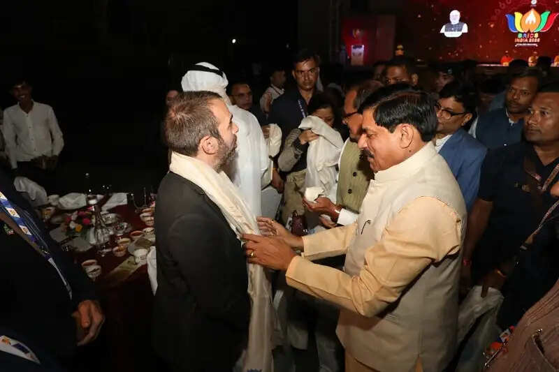 इंदौर में ब्रिक्स देशों के कृषि मंत्रियों एवं विदेशी अतिथियों के सम्मान में मुख्यमंत्री डॉ यादव ने दिया रात्रि भोज