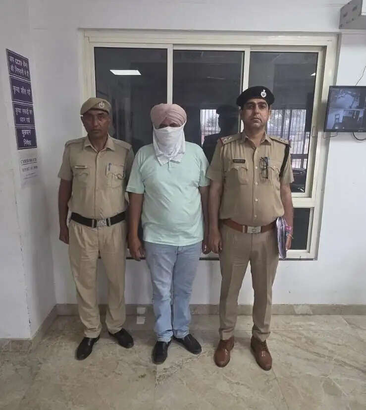 पानीपत: विदेश भेजने के नाम पर लाखों रूपए की ठगी करने का आरोपी गिरफ्तार