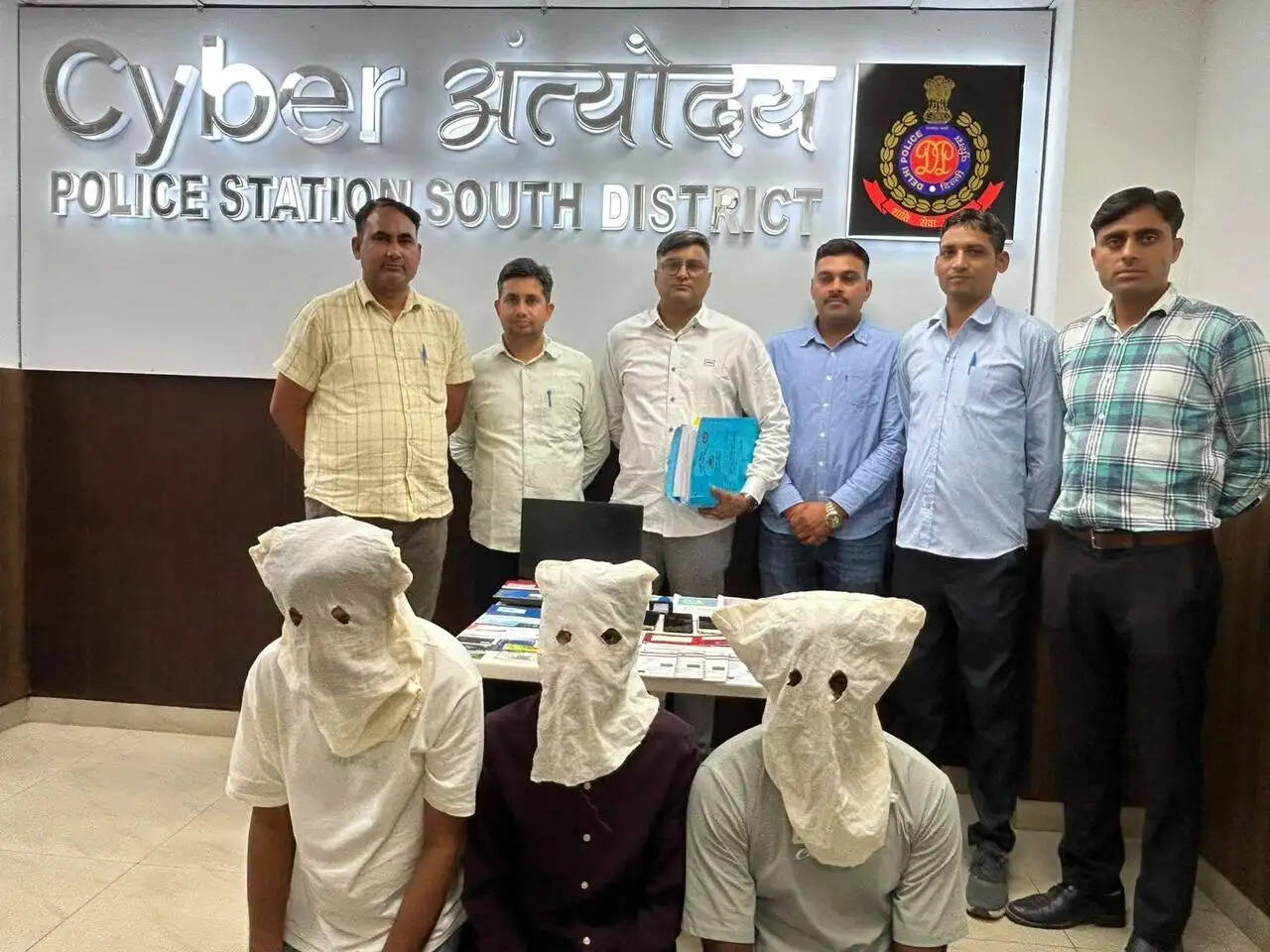 डिजिटल अरेस्ट कर महिला से 7.22 लाख की ठगी, तीन गिरफ्तार